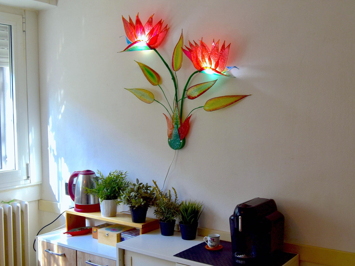 Lampada da parete a 2 luci in resina a forma di fiori di strelitzia arancione