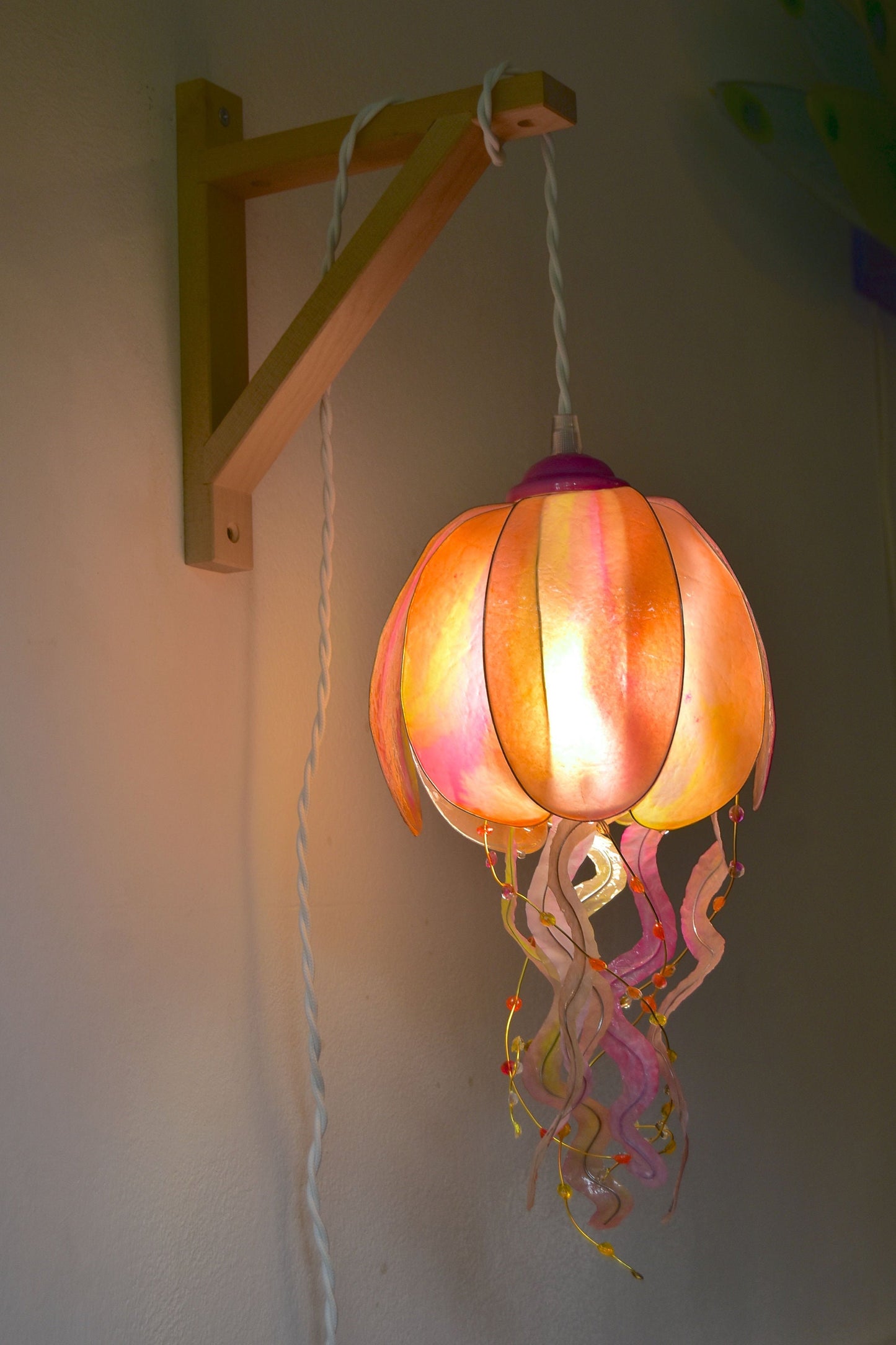 lampada a forma di medusa in resina da parete, luce salvaspazio comodini,