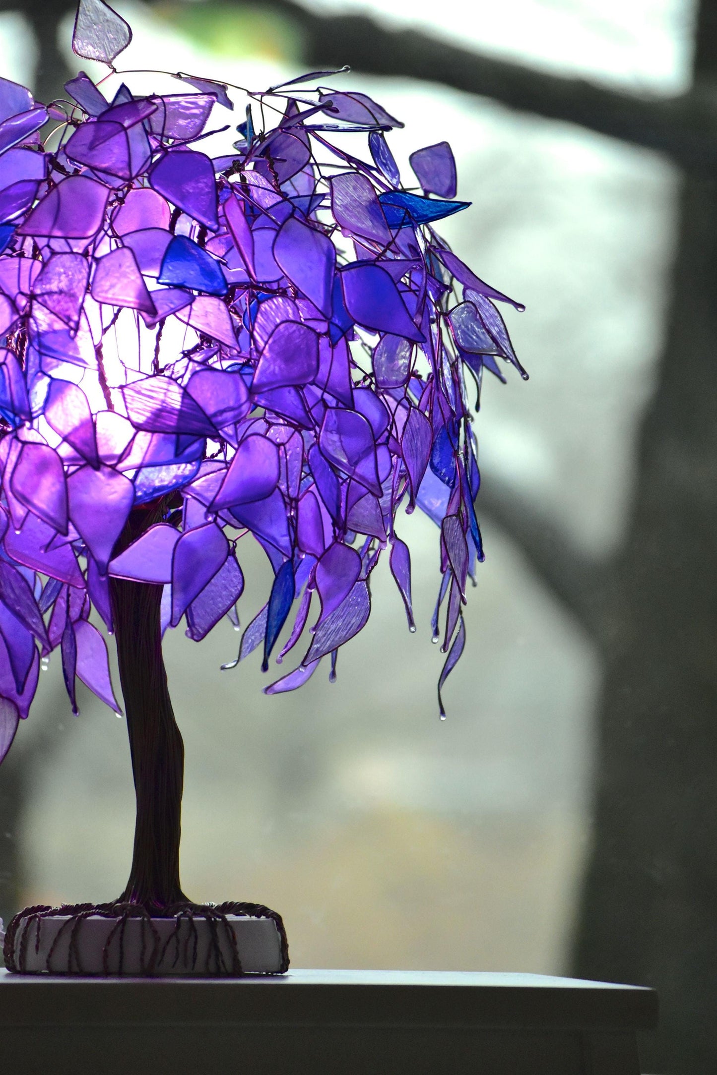 lampada albero viola di jacarandas fatto e dipinto a mano pezzo unico