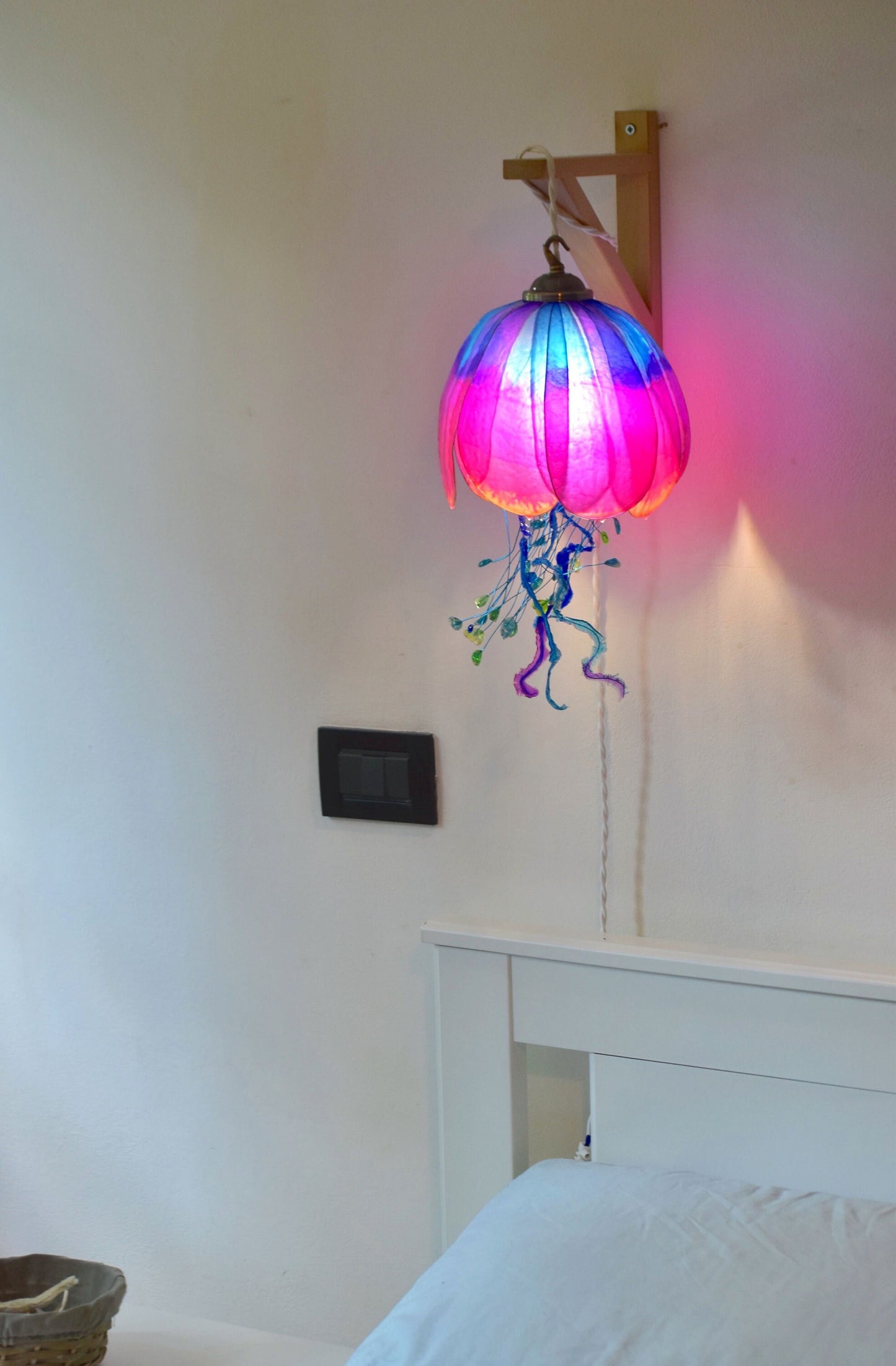 lampada a forma di medusa in resina da parete, luce salvaspazio comodini