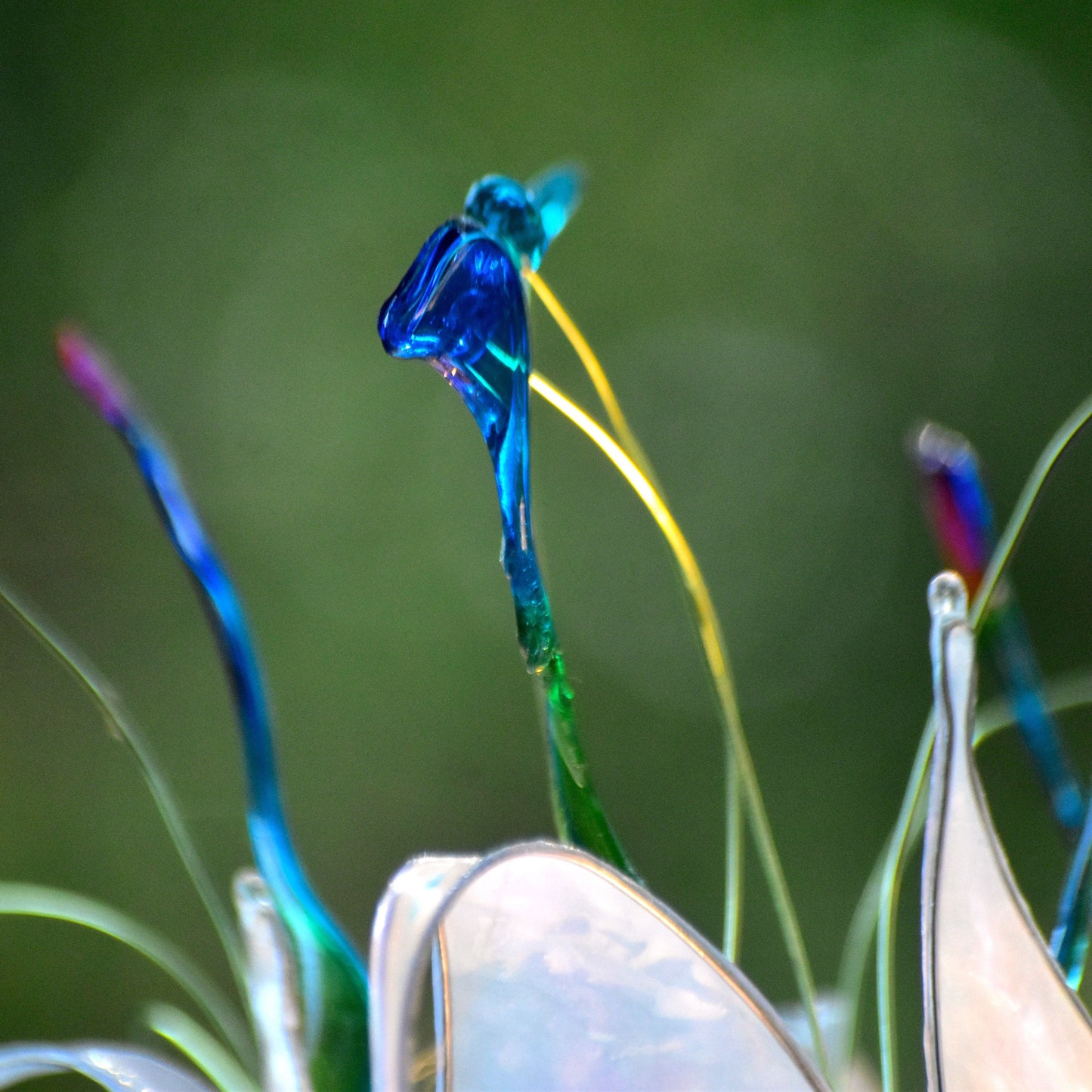 Lampada da tavolo a forma di fiore di loto azzurro e bianco