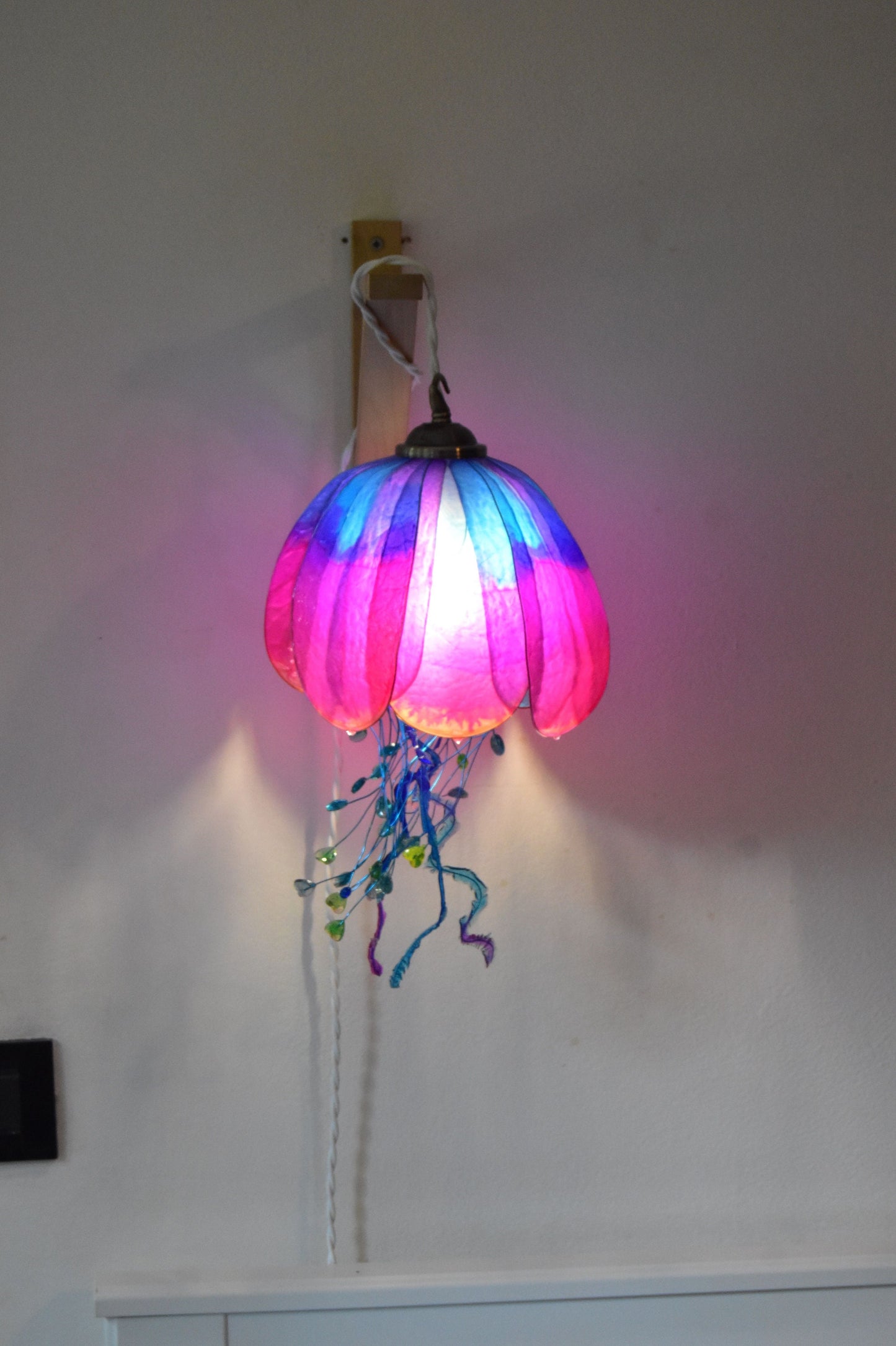 lampada a forma di medusa in resina da parete, luce salvaspazio comodini
