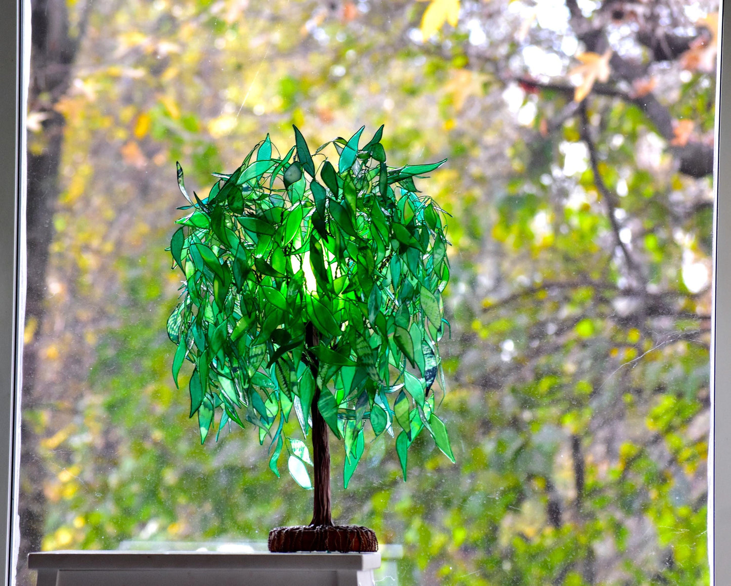 Lampada a forma di albero di salice verde in resina