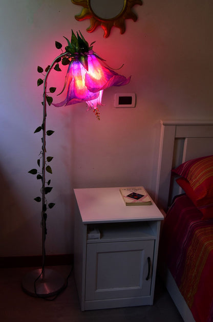 Lampada da terra per lettura con stelo flessibile fiore fantastico viola rosso - Fiorediluce