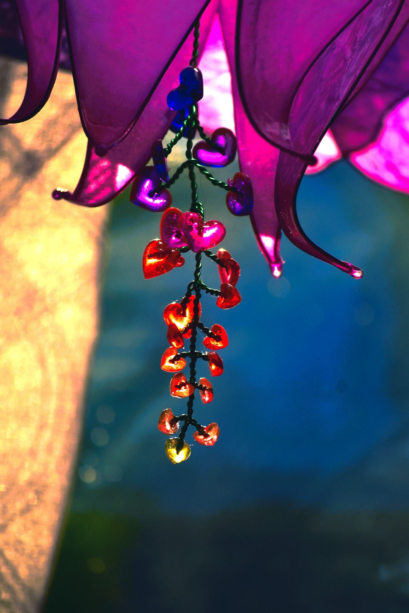 Lampada da terra per lettura con stelo flessibile fiore fantastico viola rosso - Fiorediluce