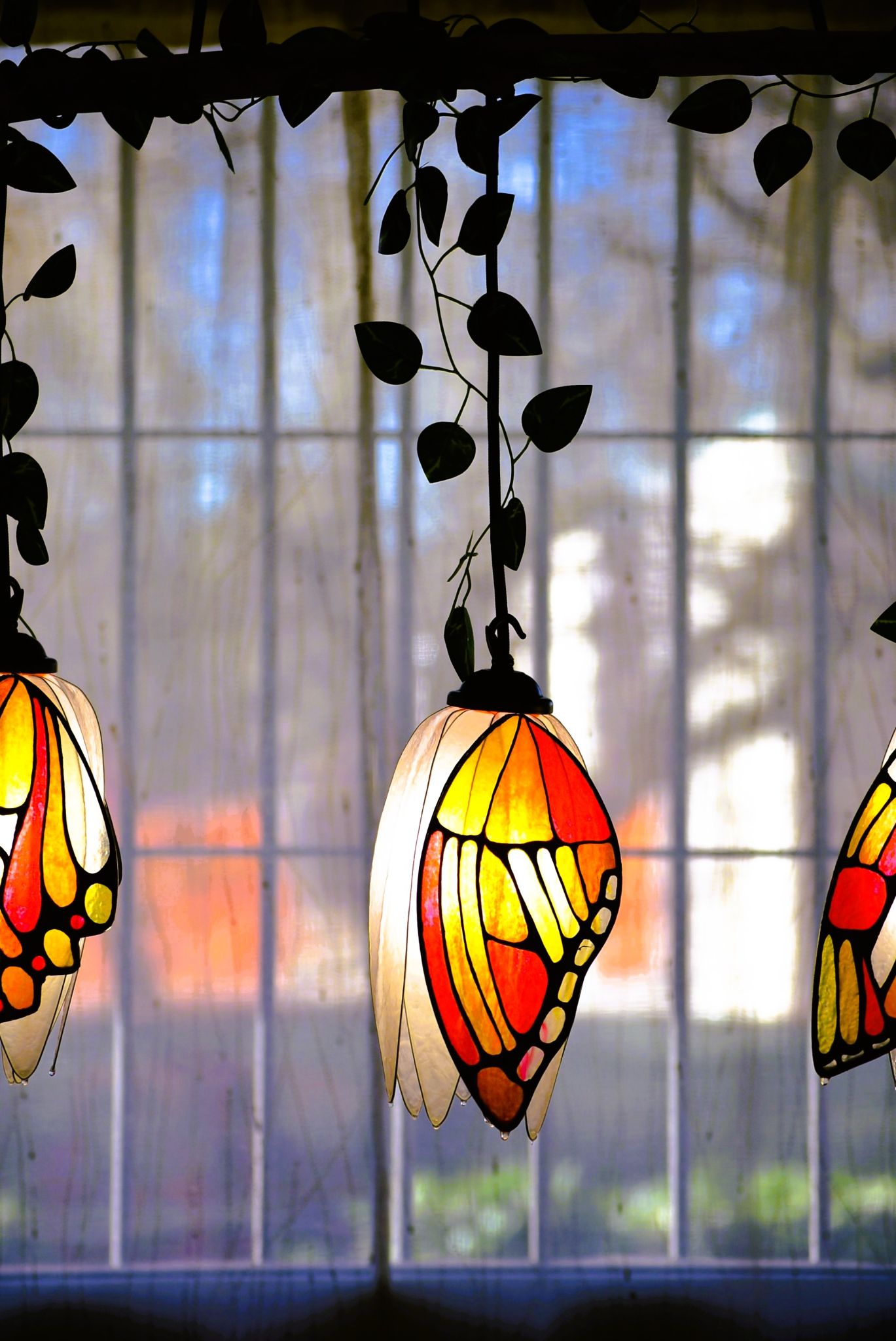 lampada sospensione con 3 farfalle/creazione artigianale - Fiorediluce