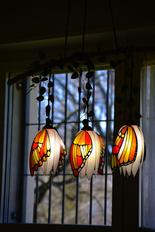 lampada sospensione con 3 farfalle/creazione artigianale - Fiorediluce