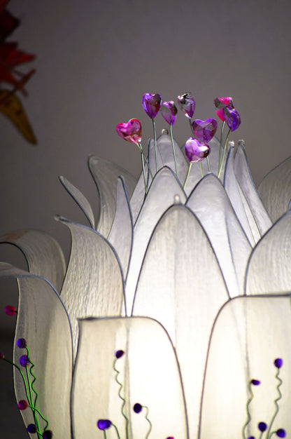 lampada da tavolo a forma di fiore di loto bianco fatta a mano - Fiorediluce