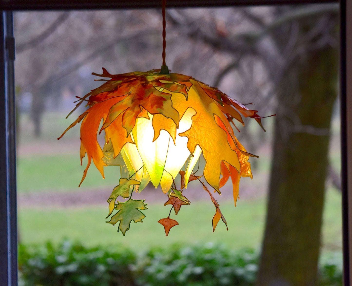 Lampadario foglie di albero fatto a mano in resina su ordinazione - Fiorediluce