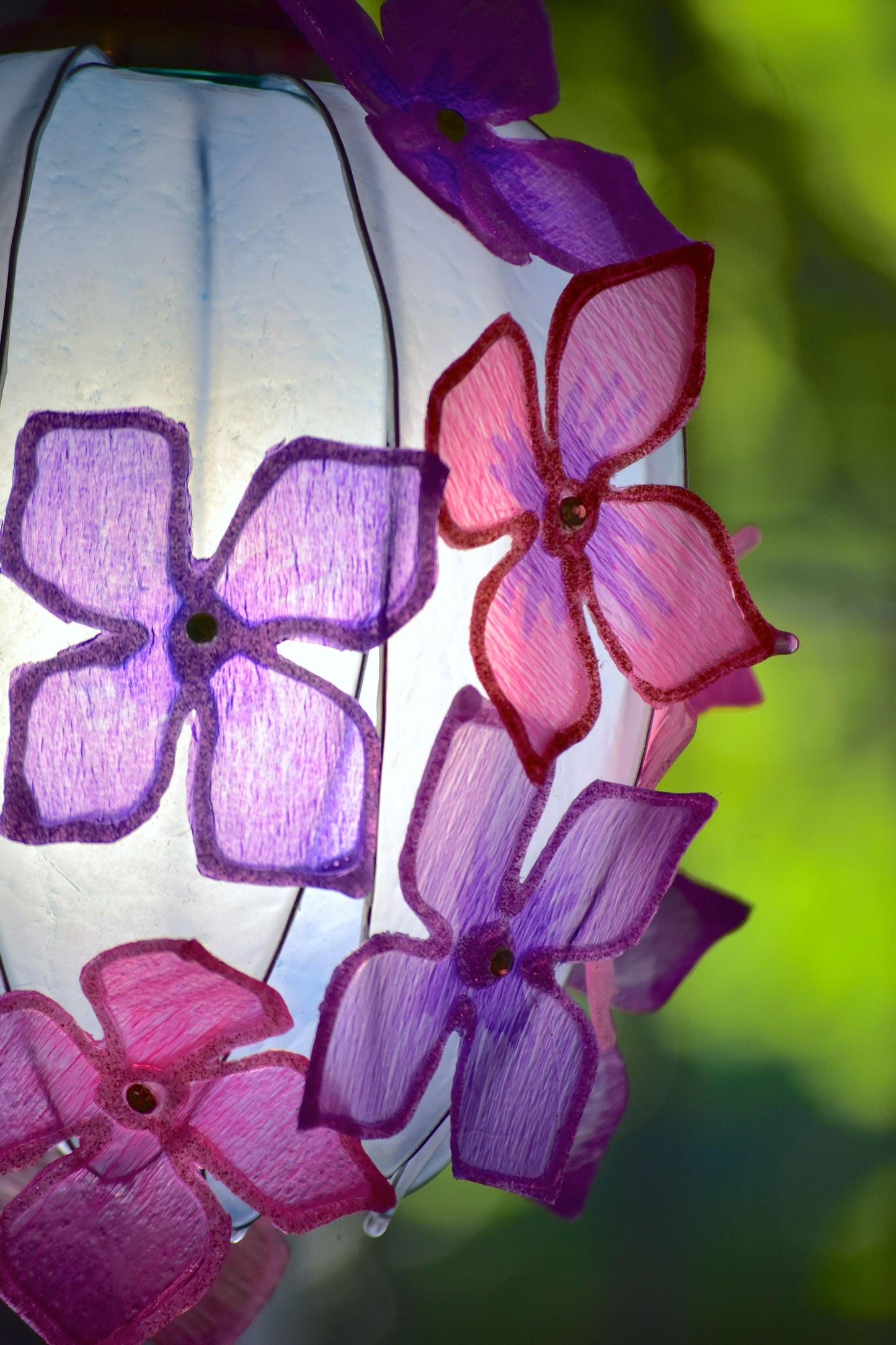 lampada floreale artigianale in resina 3 boccioli da parete o soffitto