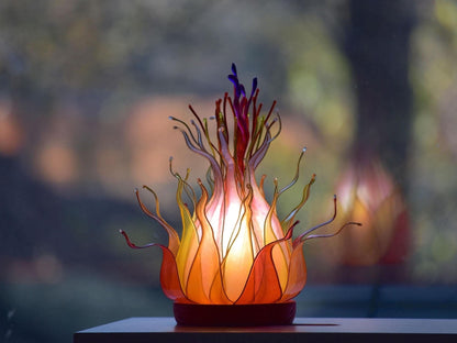 lampada da tavolo arancione fatta e dipinta a mano in resina - Fiorediluce