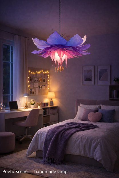 Lampada sospensione fiore viola rosa con 56 petali fatto e dipinto a mano - Fiorediluce